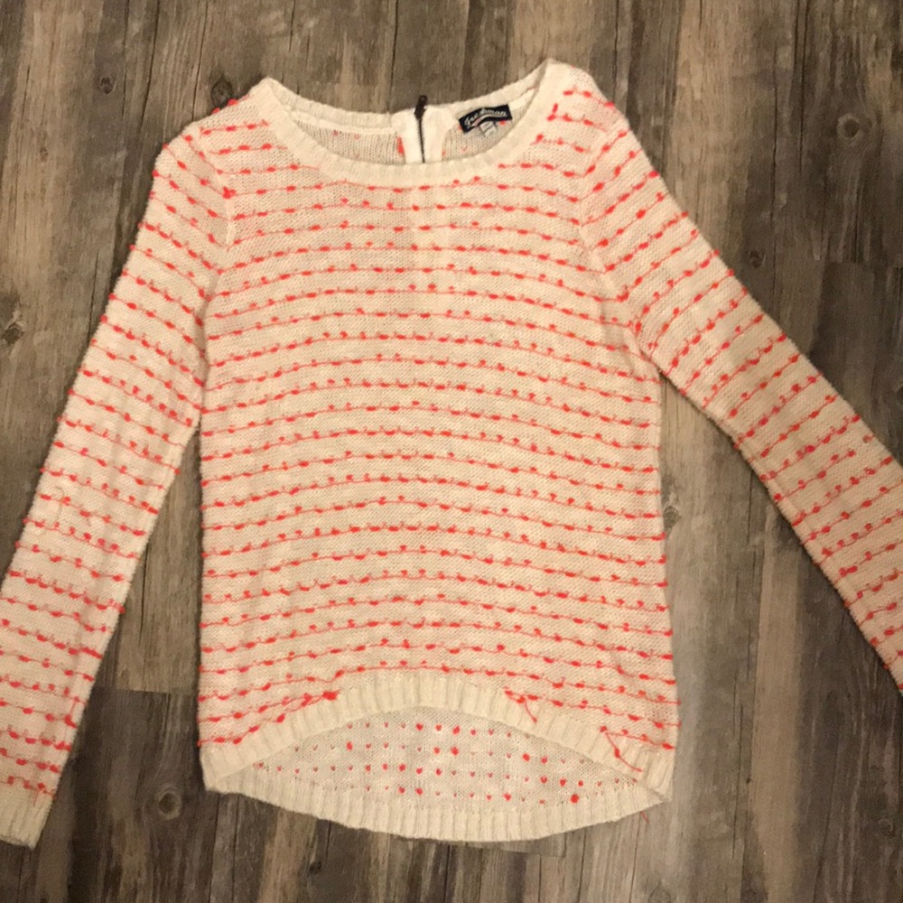 Lightweight sweater